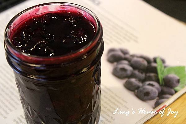 blue berry jam 5.jpg