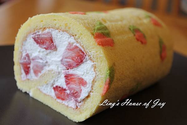 cake roll 1.jpg