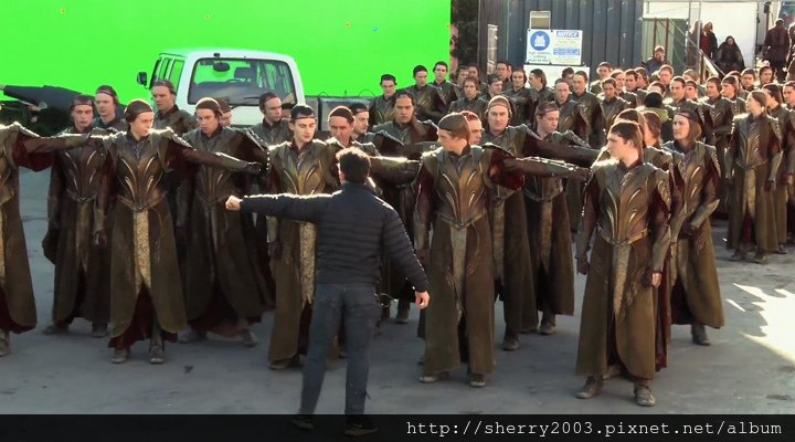 The Hobbit_Desolation of Smaug Back 01.jpg
