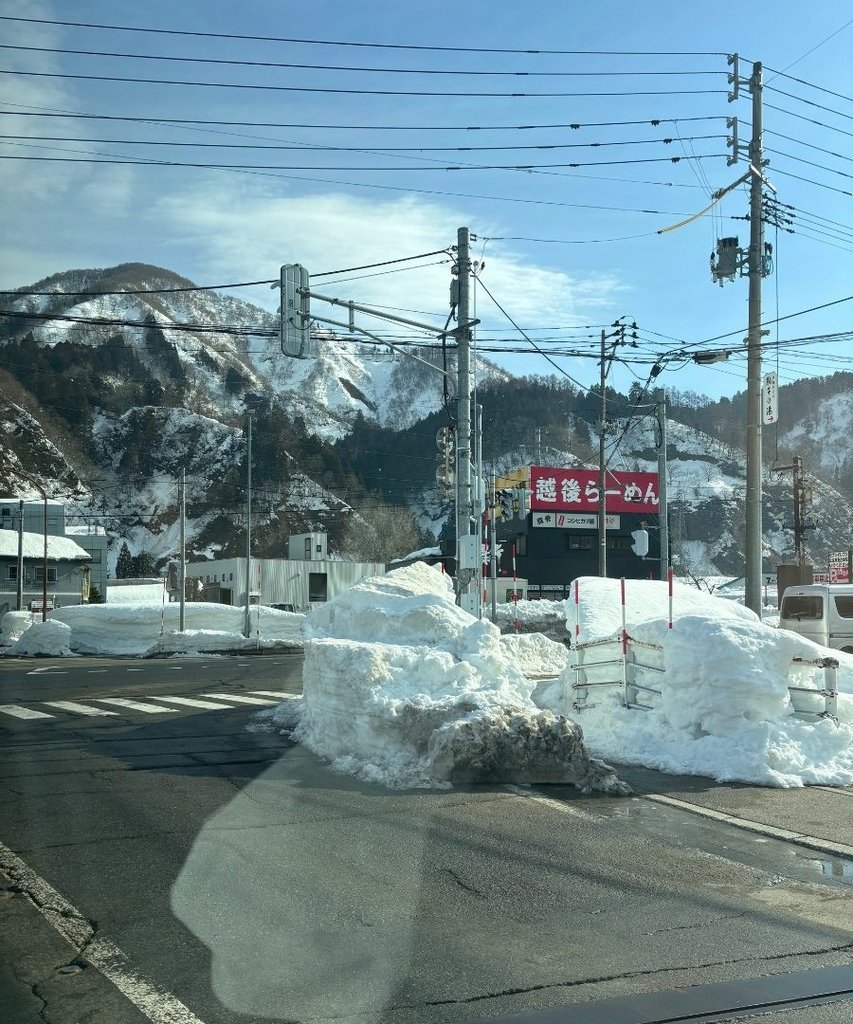 滑雪初體驗 越後湯澤 | 設備翻新的石打丸山滑雪場，即使不滑