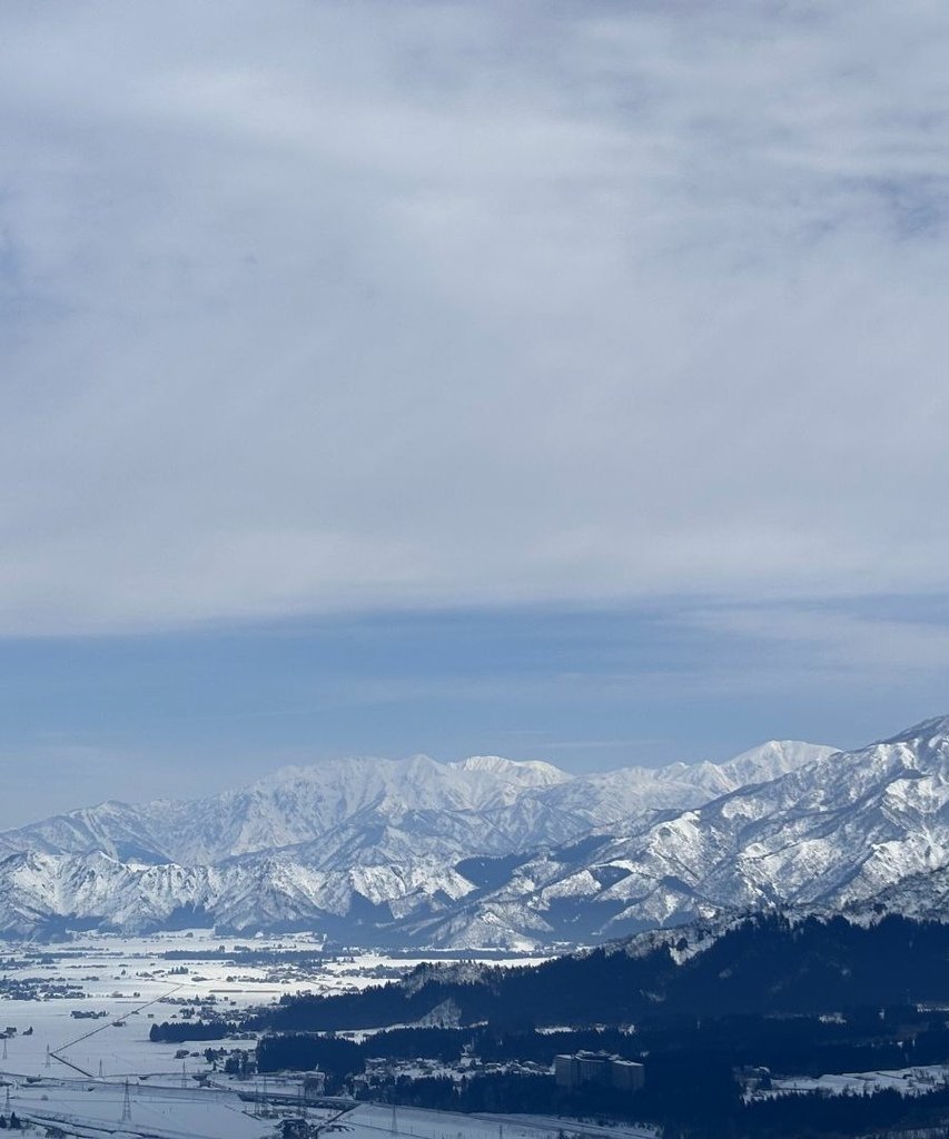 滑雪初體驗 越後湯澤 | 設備翻新的石打丸山滑雪場，即使不滑