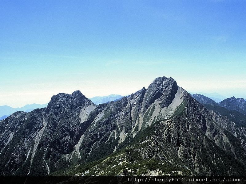 800px-Mount_Yu_Shan_-_Taiwan