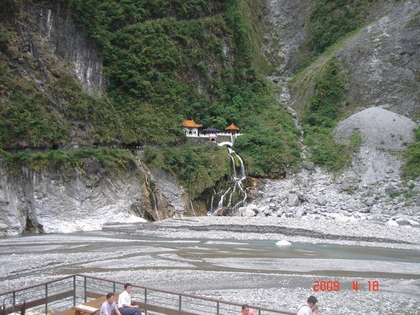 那裡是長春祠