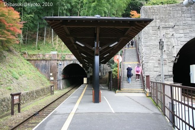 20101118_Kyoto-32_嵐山觀光小火車 嵐山站_1.JPG