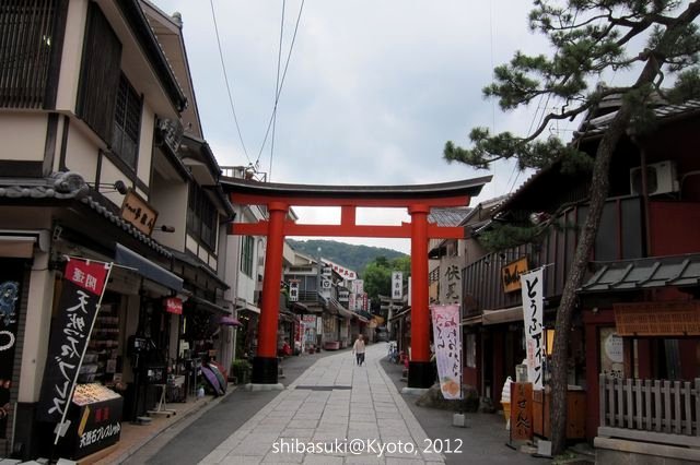 20120628_Kyoto-2_伏見稻禾大社_1.JPG