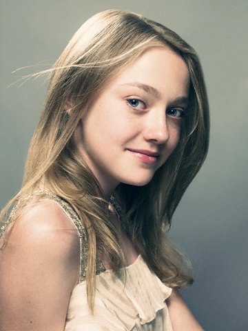 Dakota-Fanning-037.jpg