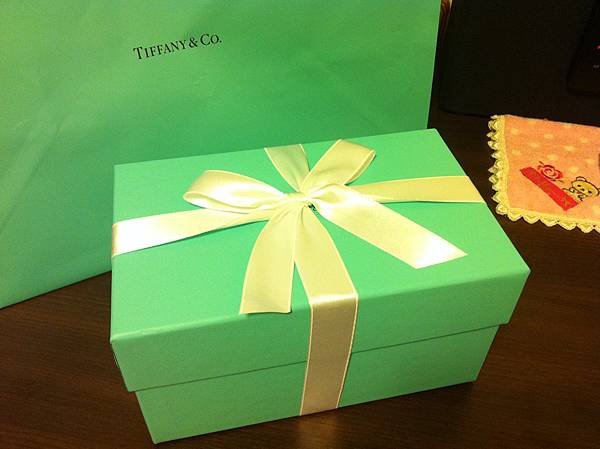 TIFFANY &amp; CO