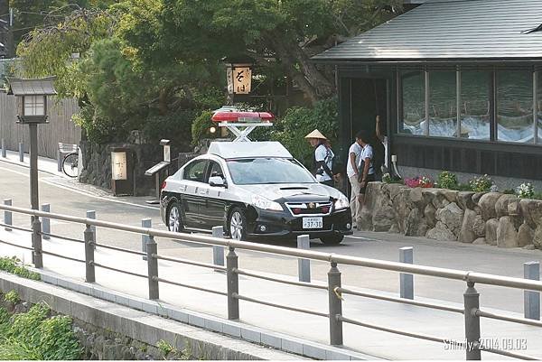 警車