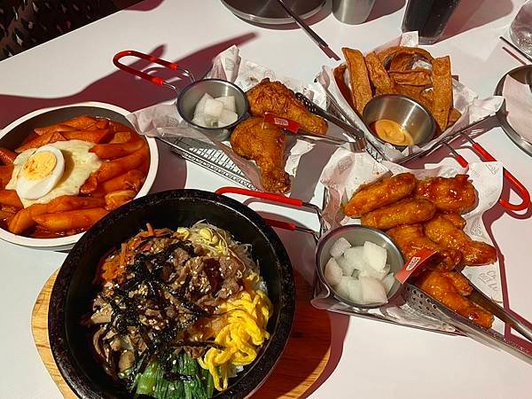 【台北車站美食】本村韓式炸雞 본촌 Bonchon chic