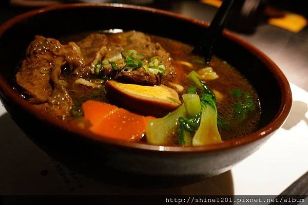 台中美食【太初麵食牛肉麵】精緻平價太初牛肉麵