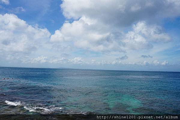 小琉球兩天一夜【戀戀海景離島旅遊】浮潛+BBQ+阿念達小酒吧+花瓶岩+蛤板灣 威尼斯海灘+潮間帶+爆漿黑糖包+魷魚伯母