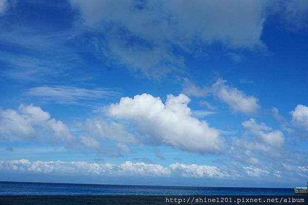 小琉球兩天一夜【戀戀海景離島旅遊】浮潛+BBQ+阿念達小酒吧+花瓶岩+蛤板灣 威尼斯海灘+潮間帶+爆漿黑糖包+魷魚伯母