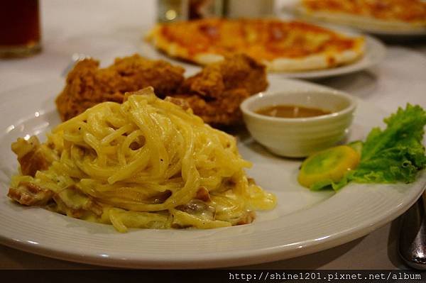 長灘島 Canyon De飯店晚餐