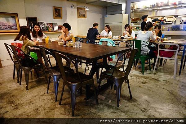 美好年代下午茶 【珍珠奶茶鬆餅塔】、【經典OREO鬆餅塔】、【燕尾服摩卡】