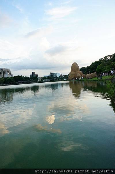 碧湖公園築屋