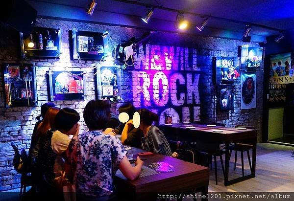 東區酒吧餐廳 黑風寨 忠孝敦化站明星開的店 台客電力公司酒吧 東區餐酒館