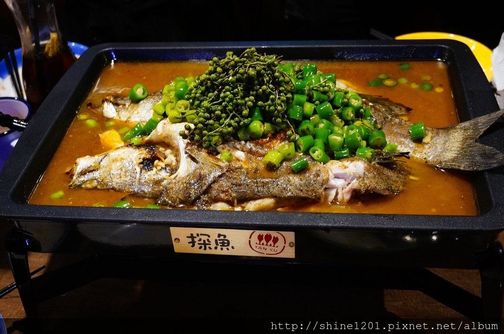 台中麻辣美食 探魚.像在小酒館裡品重慶川菜.溫和嗜辣推薦