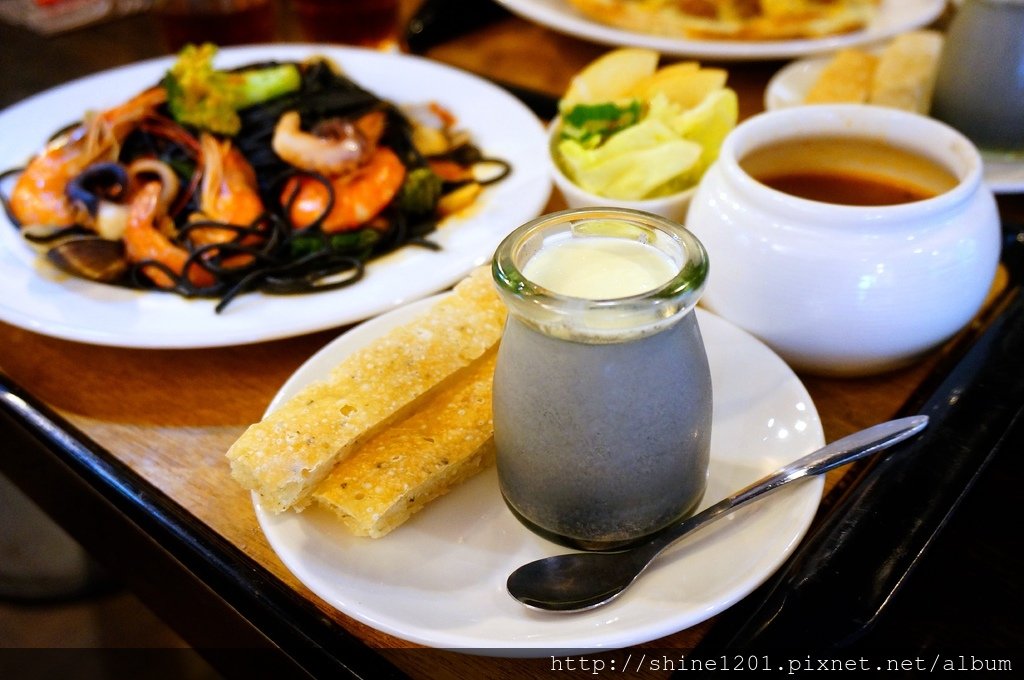 文山區平價美食 萬芳.木柵平價義大麵 義食屋興隆店.中國科大美食