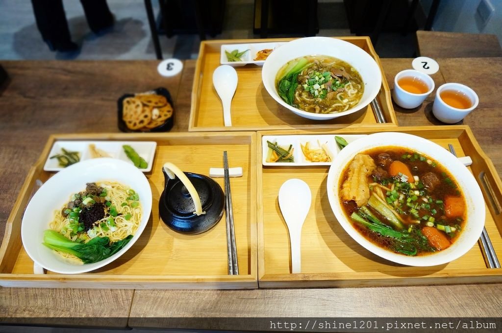 曾蒙牛職人麵舖｜土城牛肉麵.土城美食.土城外送