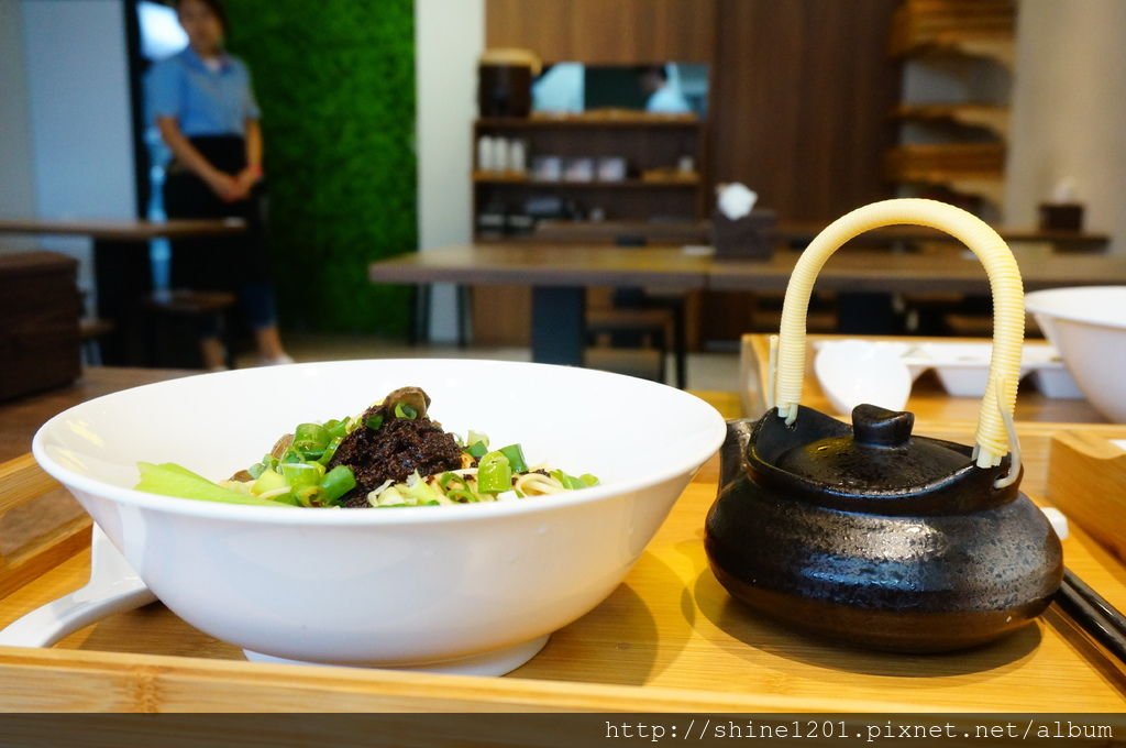 曾蒙牛職人麵舖｜土城牛肉麵.土城美食.土城外送