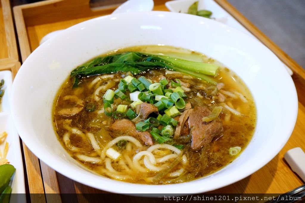 曾蒙牛職人麵舖｜土城牛肉麵.土城美食.土城外送