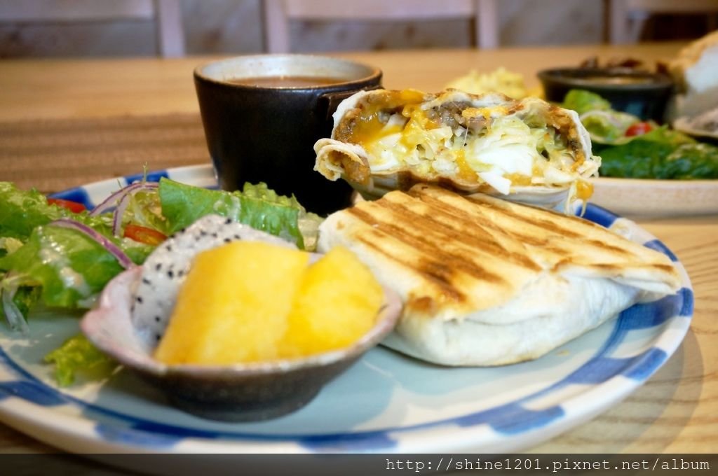 板橋早午餐下午茶.圓點珈琲.致理科大美食