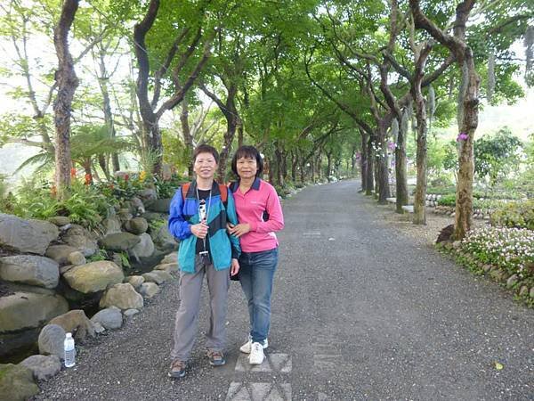 南元花園休閒農場 (17).jpg