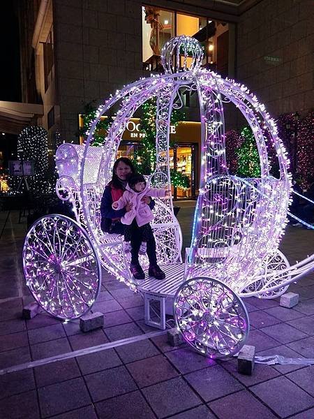 104.12.16新北巿耶誕城 (11).jpg