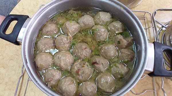 牛肉貢丸湯底.jpg
