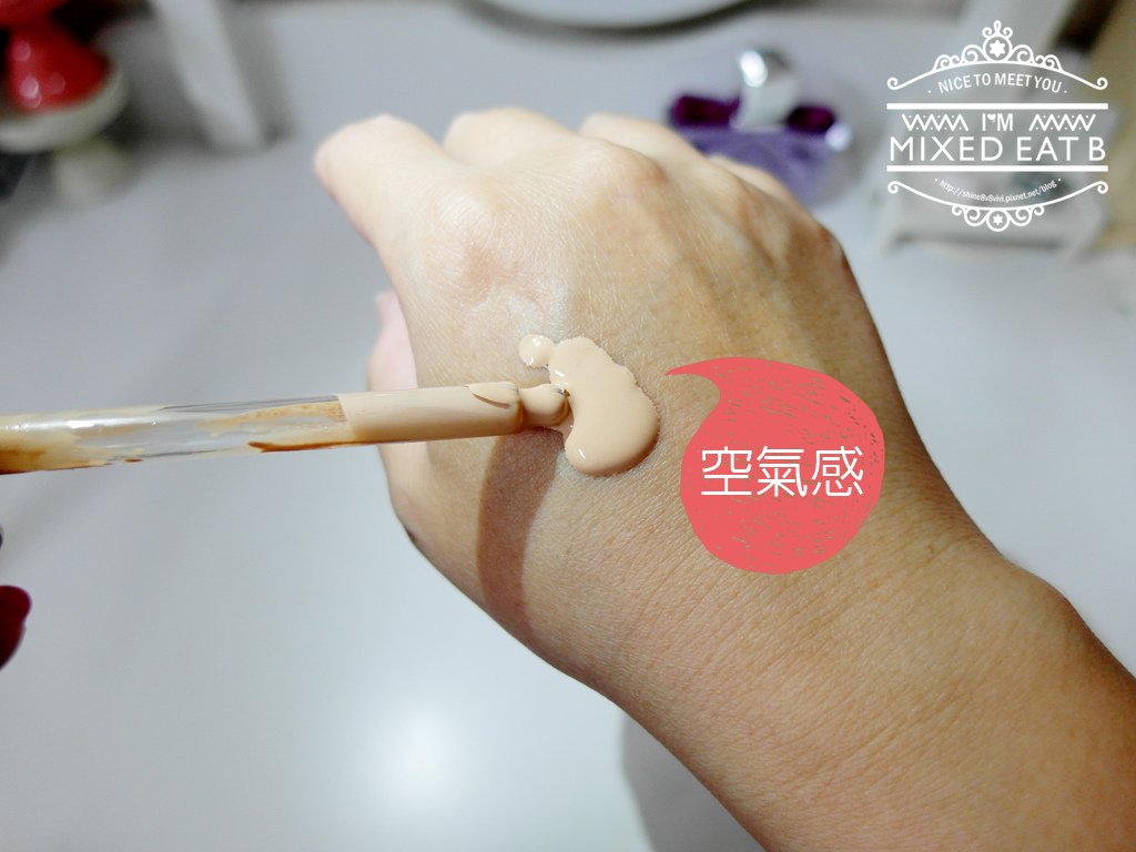 UNT輕透絲絨感持久粉底+狠狠吻我絲光唇膏-1-8