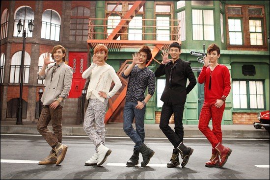 SHINEE-4.jpg