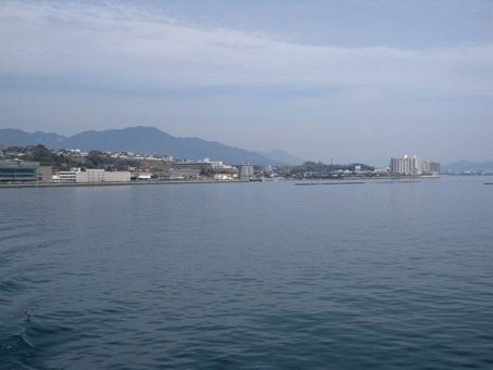 IMG_0497-渡輪上看到的景色.gif