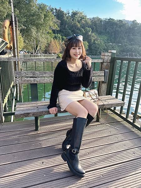 LINE_ALBUM_加寬版彈性拼接挺版厚底及膝長靴_240112_12.jpg