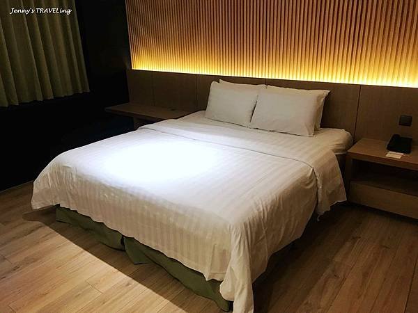 TW＊高雄市住宿推薦。R14巨蛋旅店。巨蛋捷運站旁