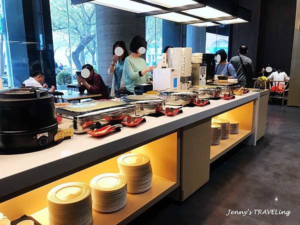 TW＊高雄市住宿推薦。R14巨蛋旅店。巨蛋捷運站旁