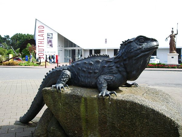 tuatara &amp; i-site &amp; museum