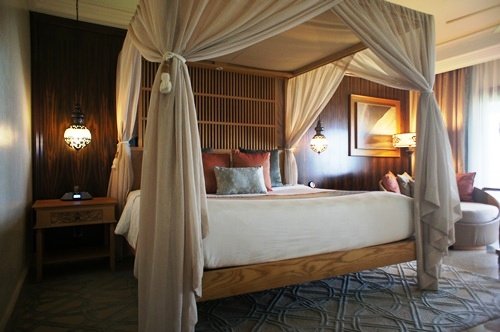 ayana Club Room