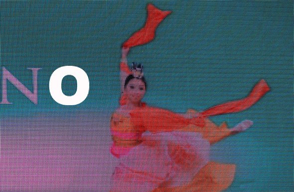 046