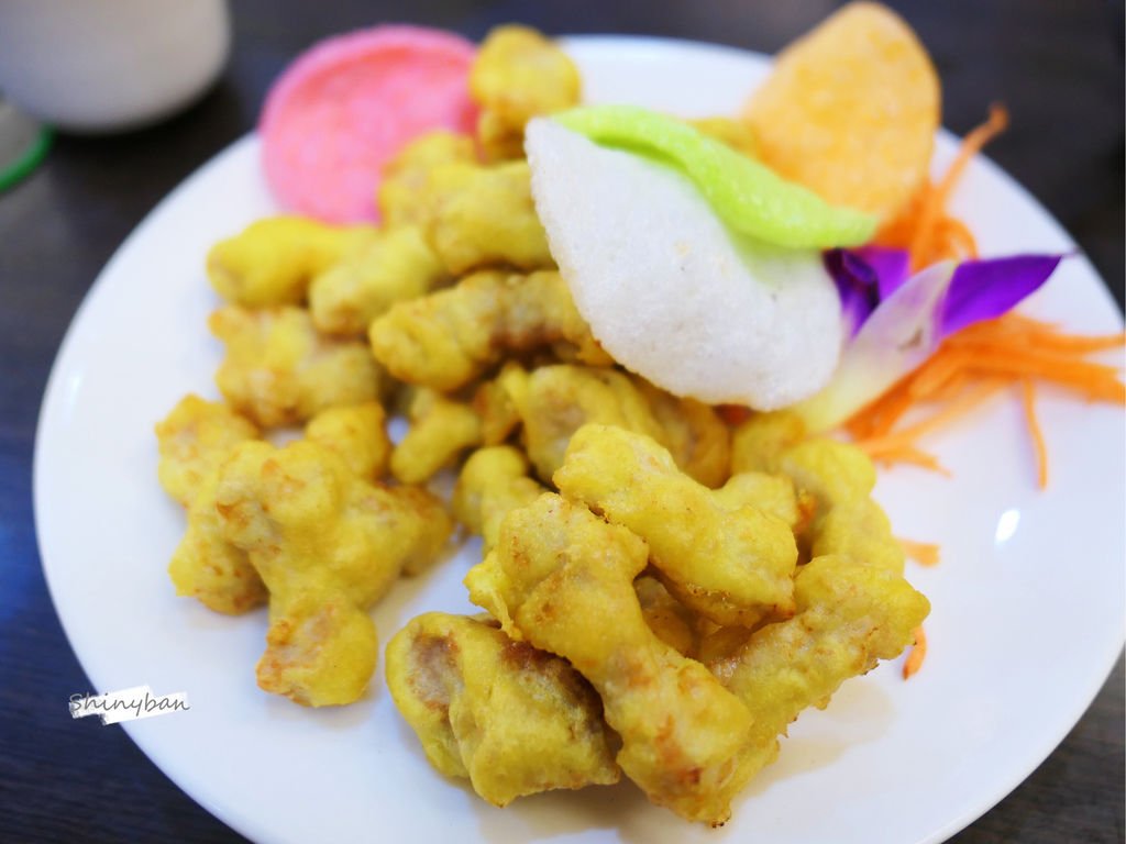 台北中正—順園小館｜意猶未盡的麵食館 酸菜白肉鍋誠意滿滿｜公