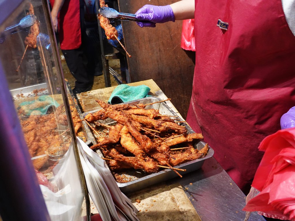 嘉義朴子—源味豆乳雞翅｜豆乳香氣伴隨軟嫩肉質 朴子夜市人氣攤