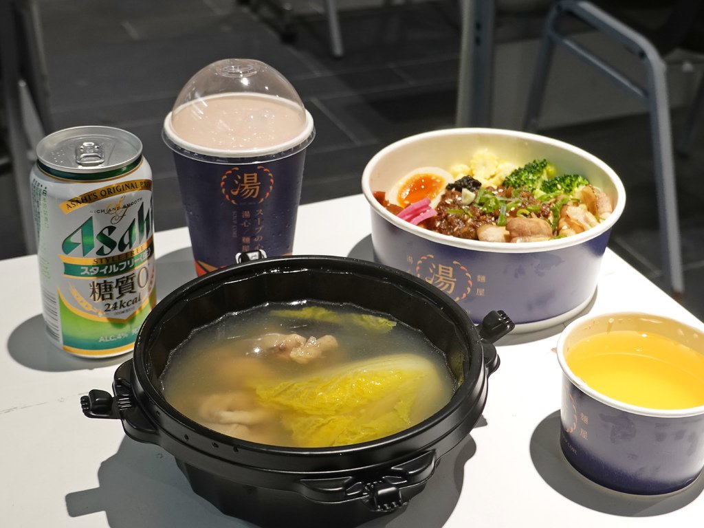 台北南港—湯心麵屋｜為外帶而生多吃法湯拌麵 上班族營養均衡午