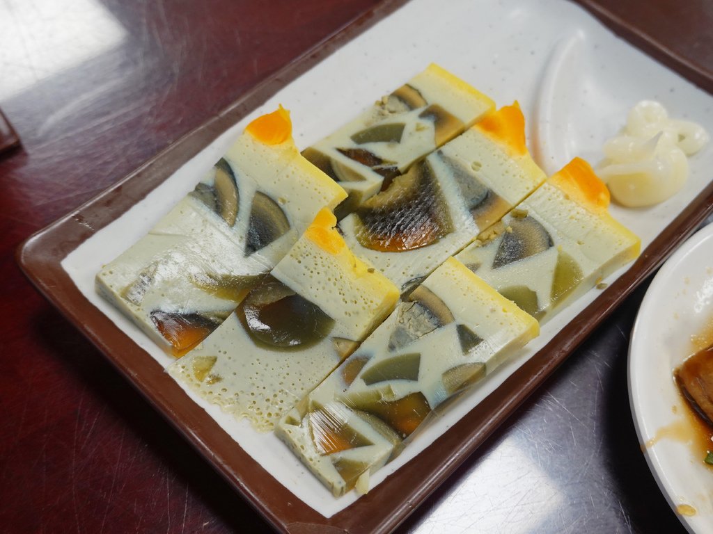 嘉義東區—阿宏師火雞肉飯｜油蔥系鮮嫩火雞肉片飯 超人氣火雞肉