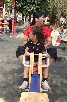 小紅D08 20110424 林默娘公園 21.JPG