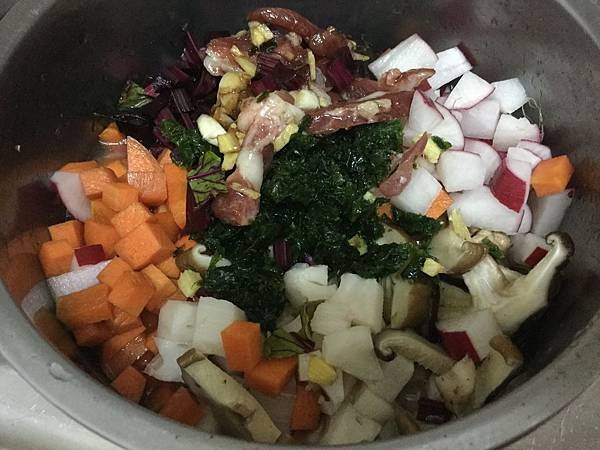 2016%2F3%2F3五目(什錦)炊飯、老菜脯雞肉湯