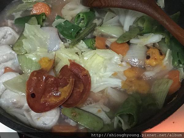 鮭魚飯佐老菜脯雞湯 %26; 簡易海鮮湯