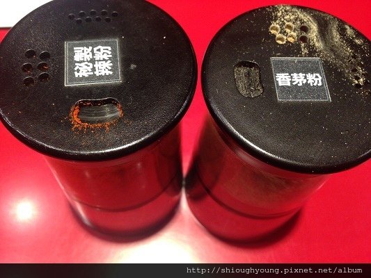 台北火車站大心新泰式麵食 (8).JPG