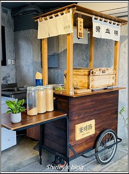 新北淡水 ‧ 來時路(老街/河岸/文青風豬血糕店)