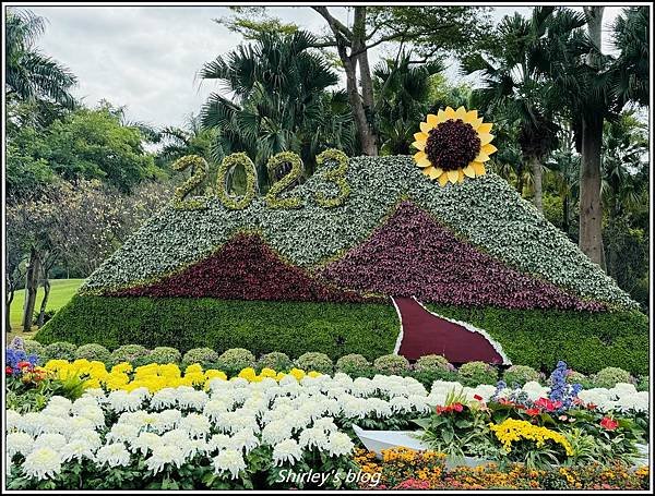 捷運士林站 ‧ 2023士林官邸菊展