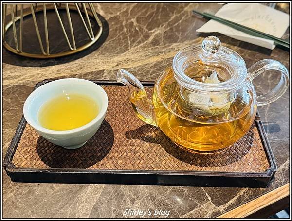 捷運市政府站 ‧ 心潮飯店/永心鳳茶
