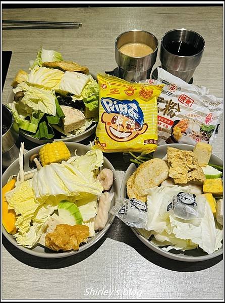 捷運台北車站 ‧ 這一小鍋(台北東森站前店)、森高砂 caf